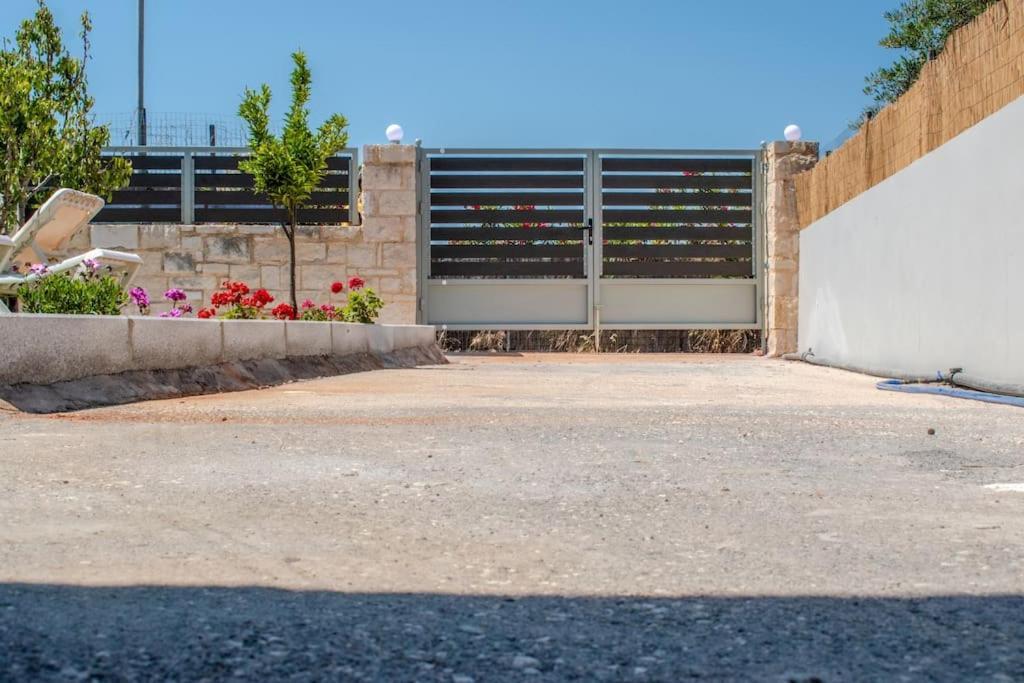 Md Residence Near The Beach W Bbq And Private Parking Херсониссос Экстерьер фото