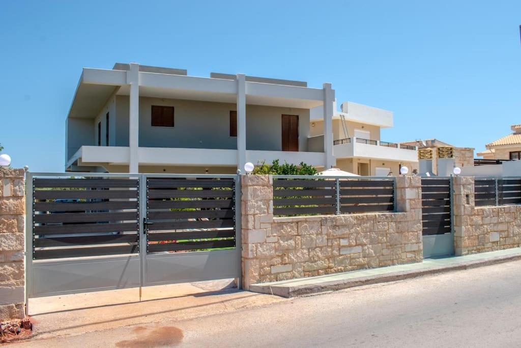 Md Residence Near The Beach W Bbq And Private Parking Херсониссос Экстерьер фото
