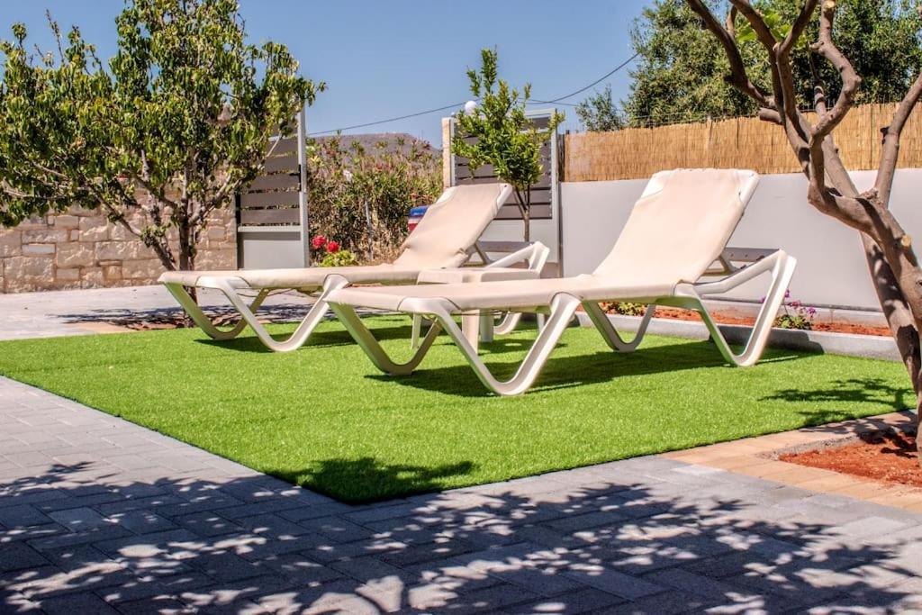 Md Residence Near The Beach W Bbq And Private Parking Херсониссос Экстерьер фото