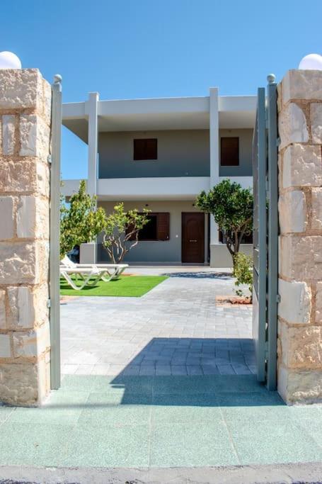 Md Residence Near The Beach W Bbq And Private Parking Херсониссос Экстерьер фото